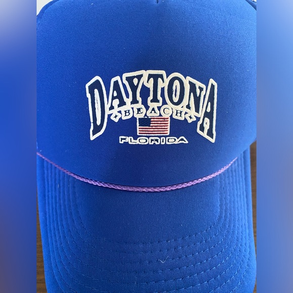 Vintage Daytona Beach, Florida trucker hat - SnapBack - meshback - adjustable - Picture 2 of 7